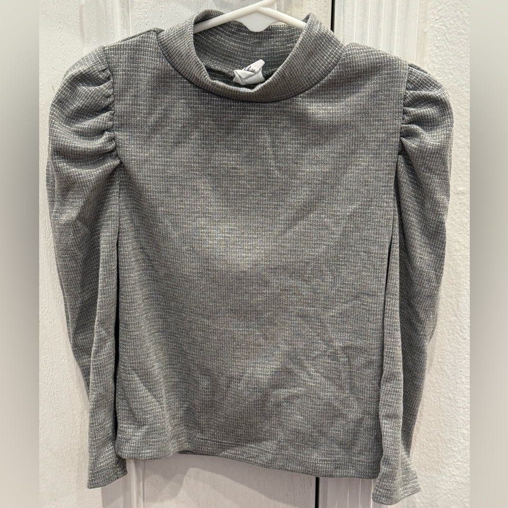 GAP Toddler - Puff Sleeve Top - Silver. Worn once. Size 2T